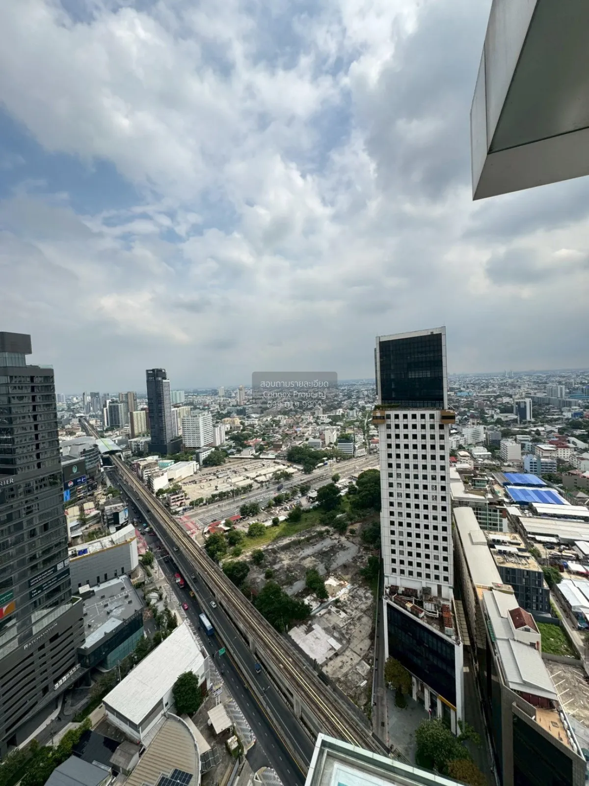 For Sale Condo , KnightsBridge Space Ratchayothin , high floor , 
