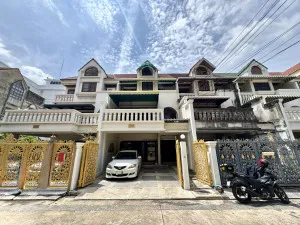 For Rent Townhouse/Townhome  , Pin Jaran Villa , wide frontage , MRT-Bang Yi Khon , Arun Ammarin , Bangkok Noi , Bangkok , CX-168809