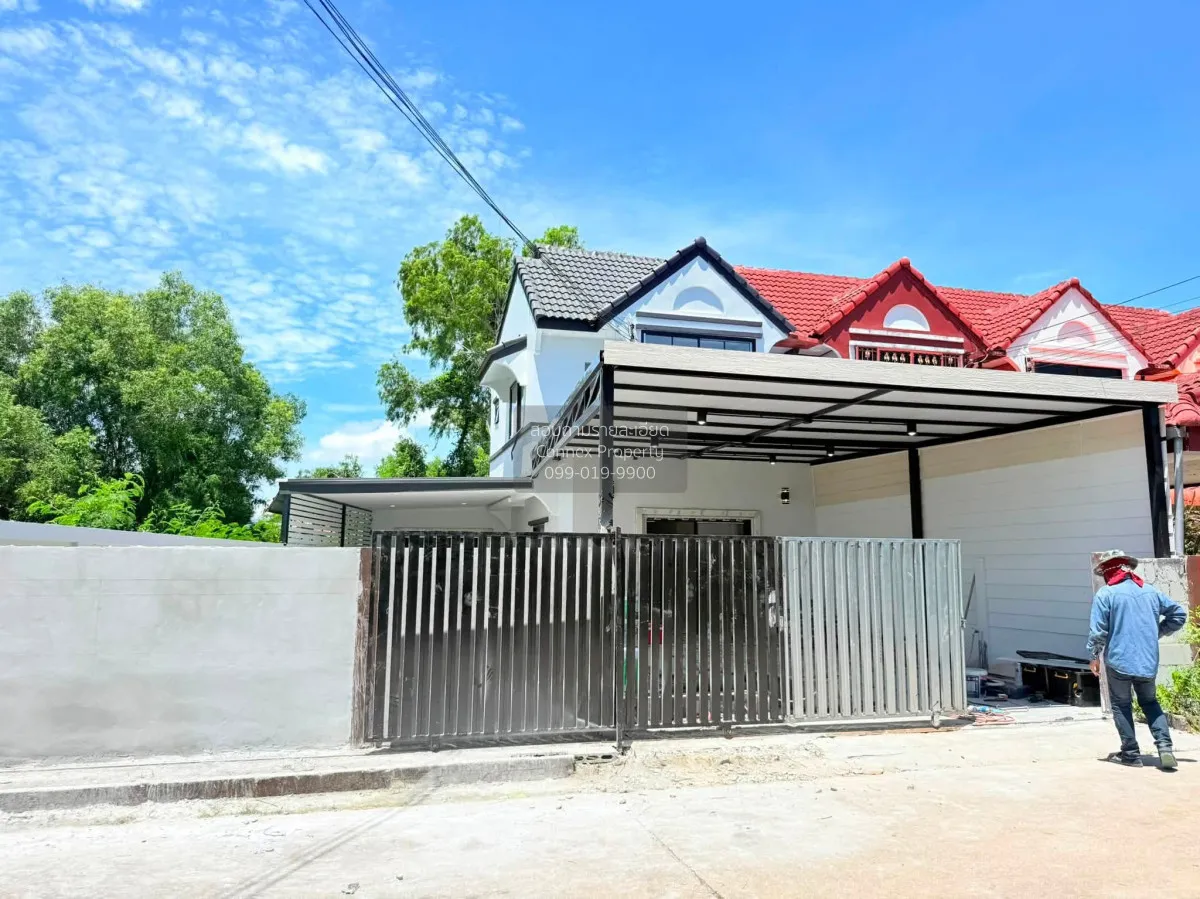For Sale Townhouse/Townhome  , Baan Ngamcharoen 1 Pattaya , Nong  1