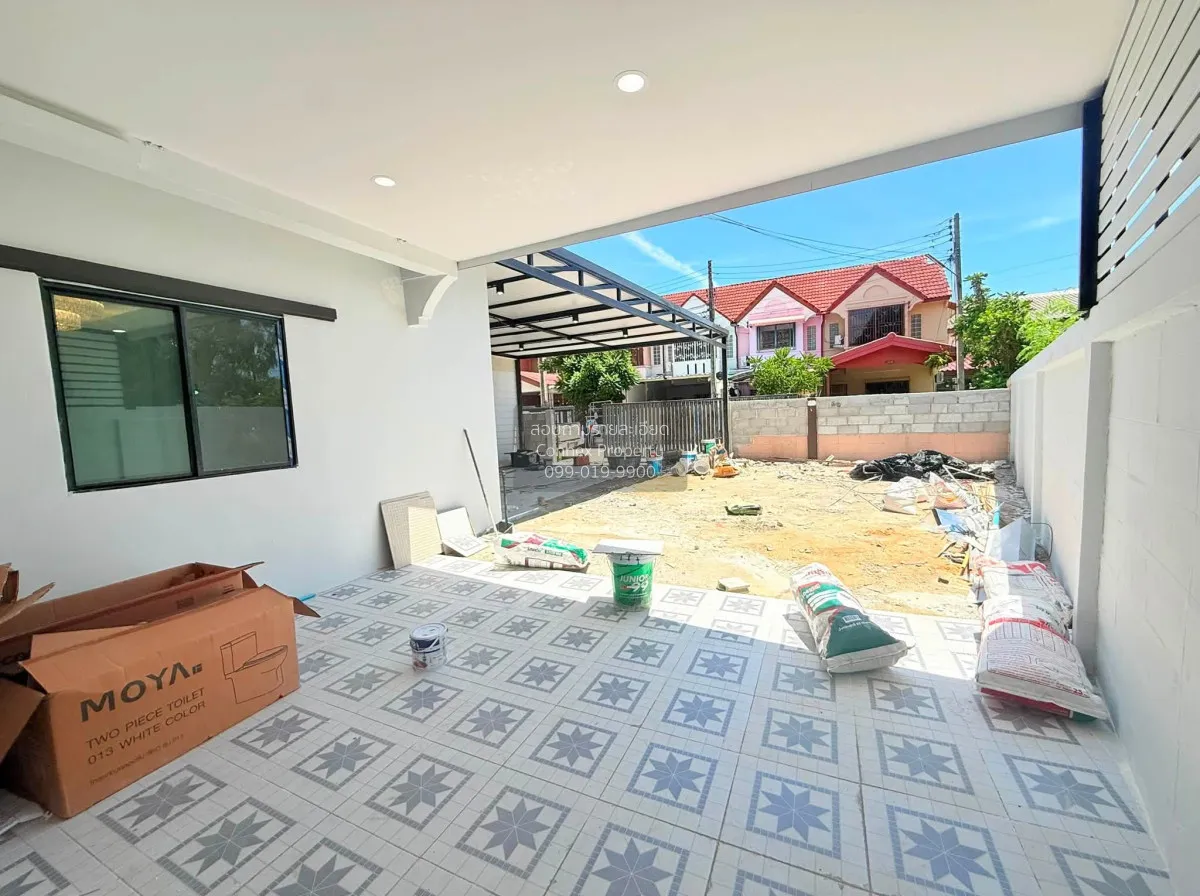 For Sale Townhouse/Townhome  , Baan Ngamcharoen 1 Pattaya , Nong 