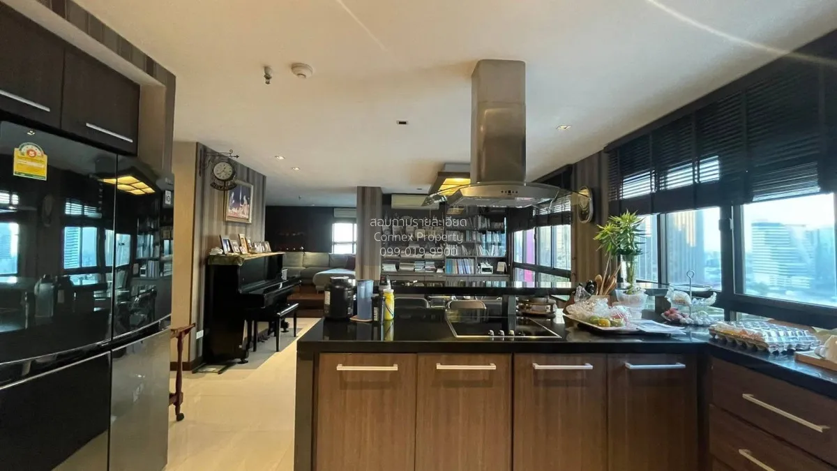 For Sale Condo , Lumpini Ville Phahol - Suthisarn , wide frontage
