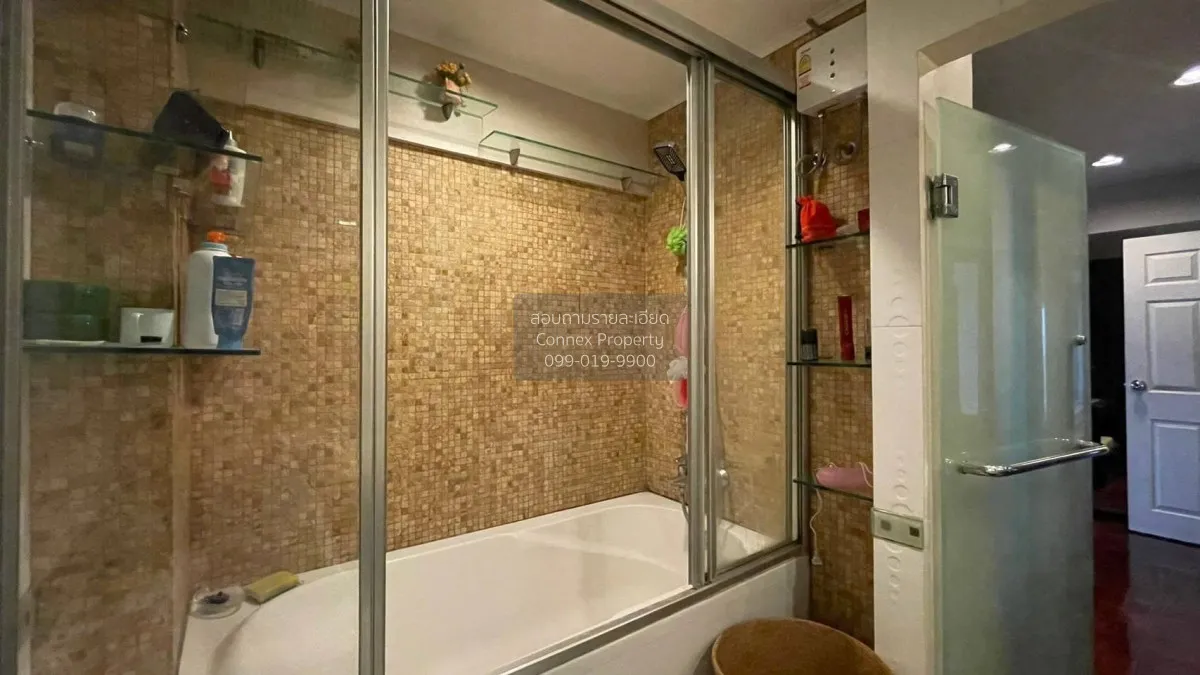 For Sale Condo , Lumpini Ville Phahol - Suthisarn , wide frontage