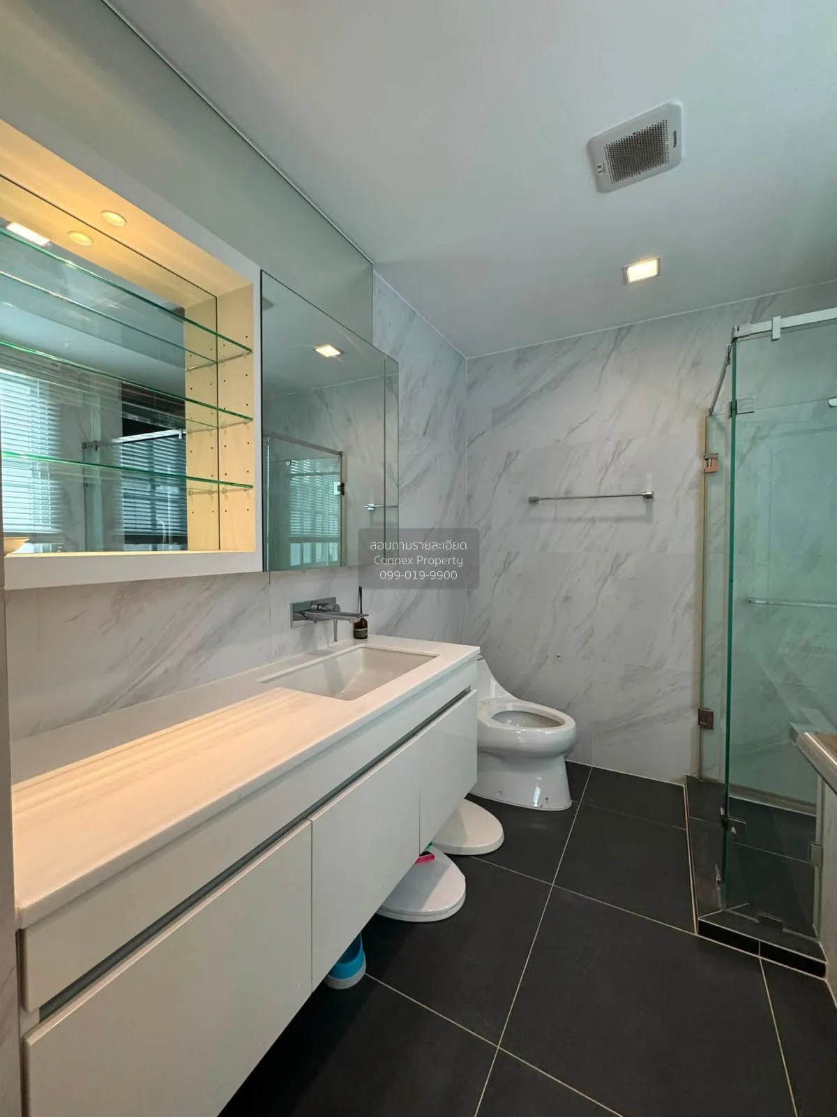 For Rent House , Baan Klang Muang Classe Ekkamai - Ramintra , Lat