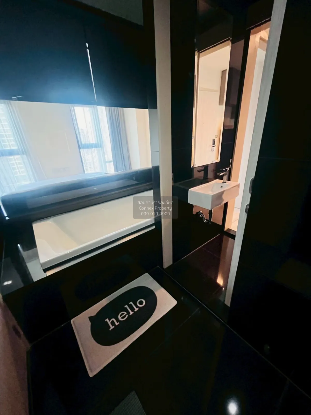 For Rent Condo , Rhythm Sukhumvit 36-38 , corner unit , BTS-Thong