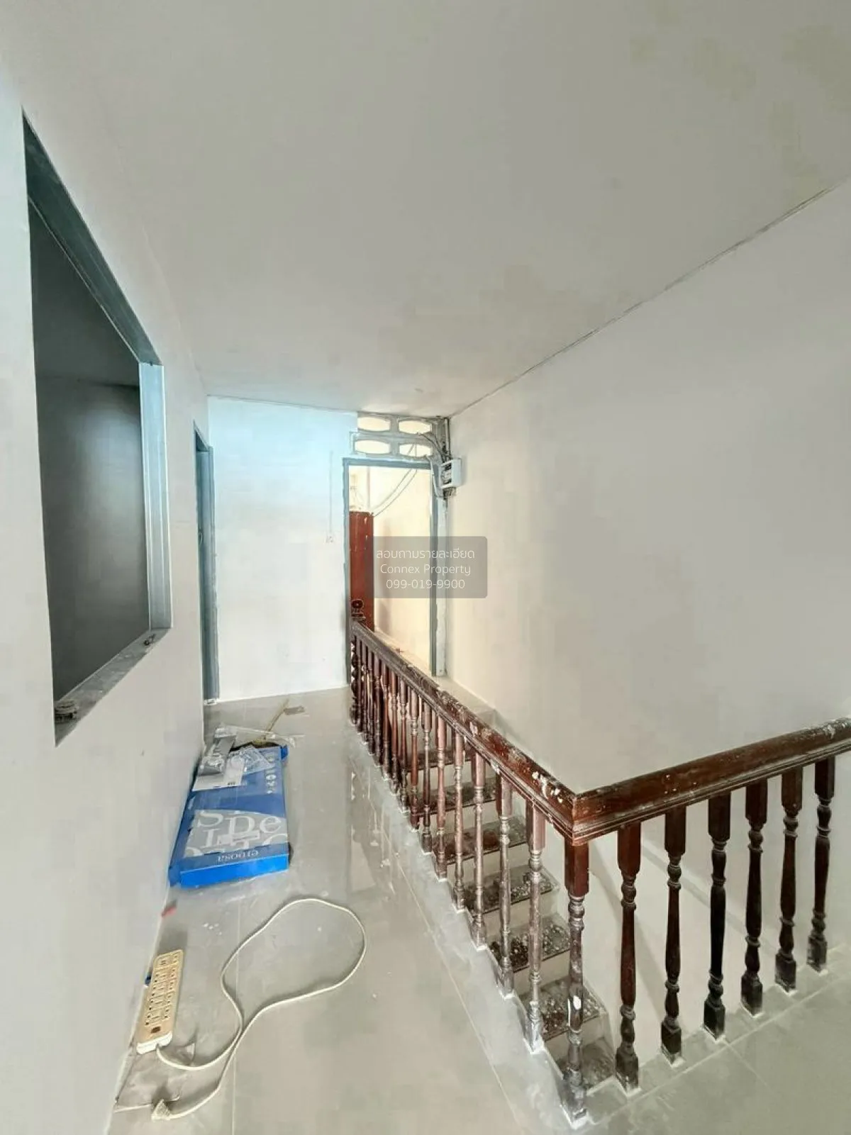 ขายทาวน์เฮาส์  2  ชั้น 18 ตรว. ซอยเรวดี 53  บ้านรีโนเวท  รีโนเวทใ 3