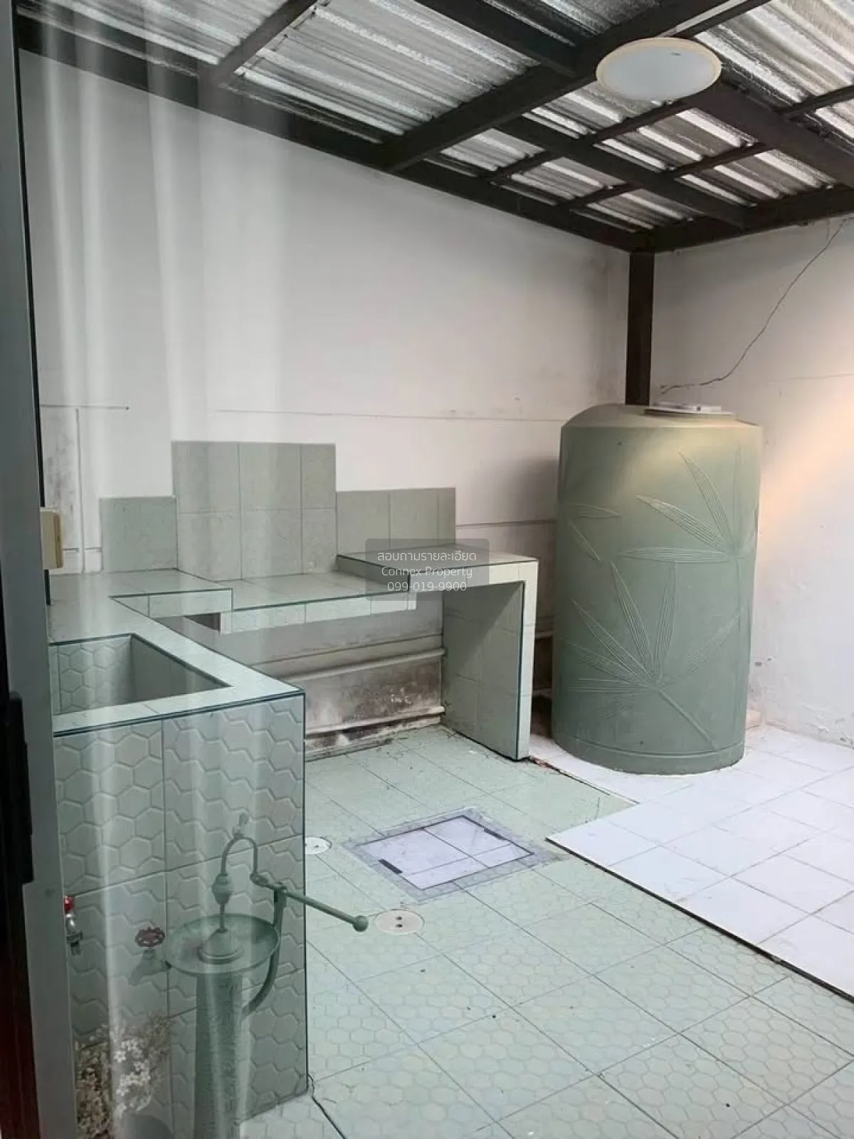 For Rent Townhouse/Townhome  , Town Avenue Cocos Rama 2 , corner 