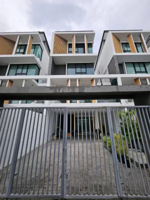 For Sale Townhouse/Townhome  , Glam Glamorous Living , Lat Phrao , Lat Phrao , Bangkok , CX-169315