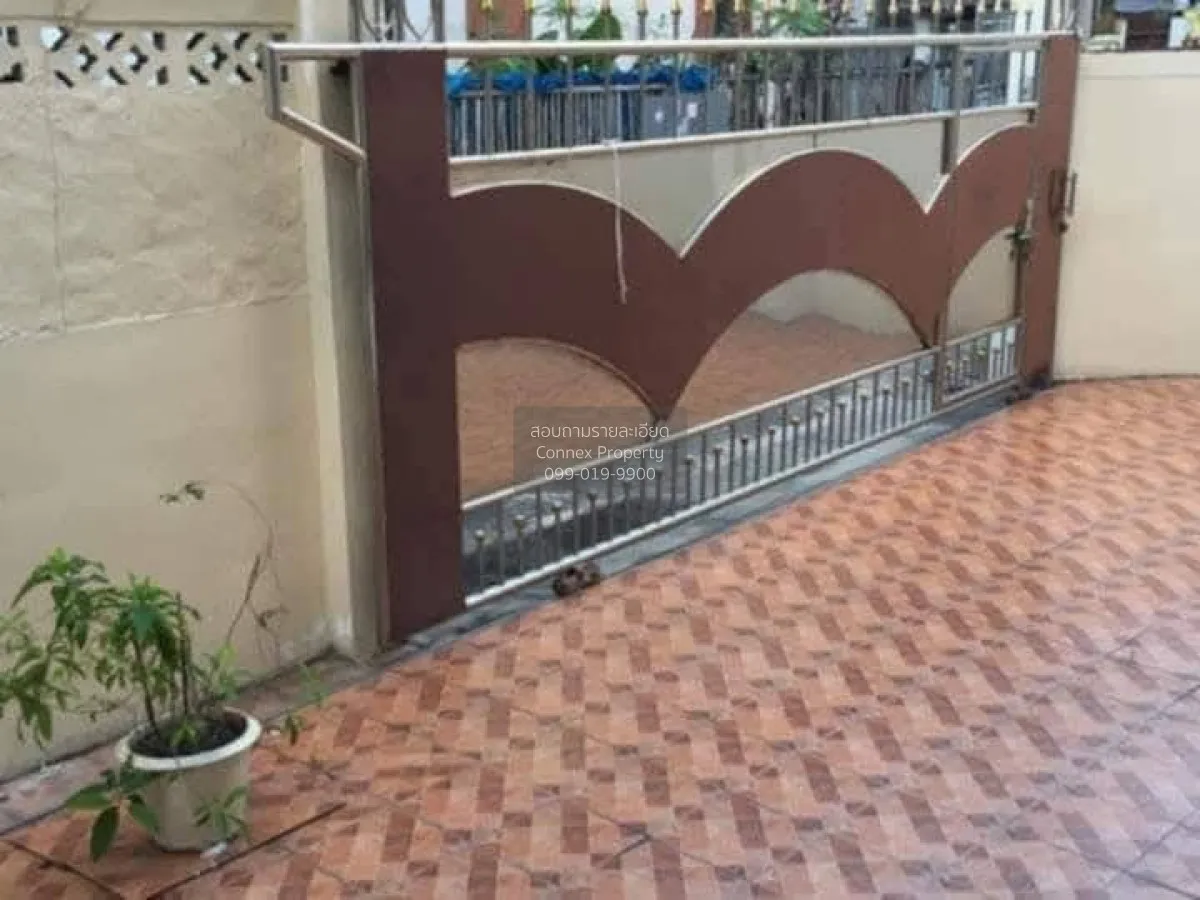 ขายบ้าน  หมู่บ้าน สมชาย หน้ากว้าง MRT-จรัญฯ 13 ท่าพระ เขต บางกอกใ