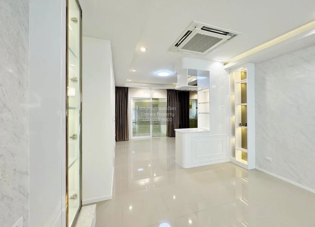 For Sale House , Baan Klang Muang Suanluang , corner unit , wide  4