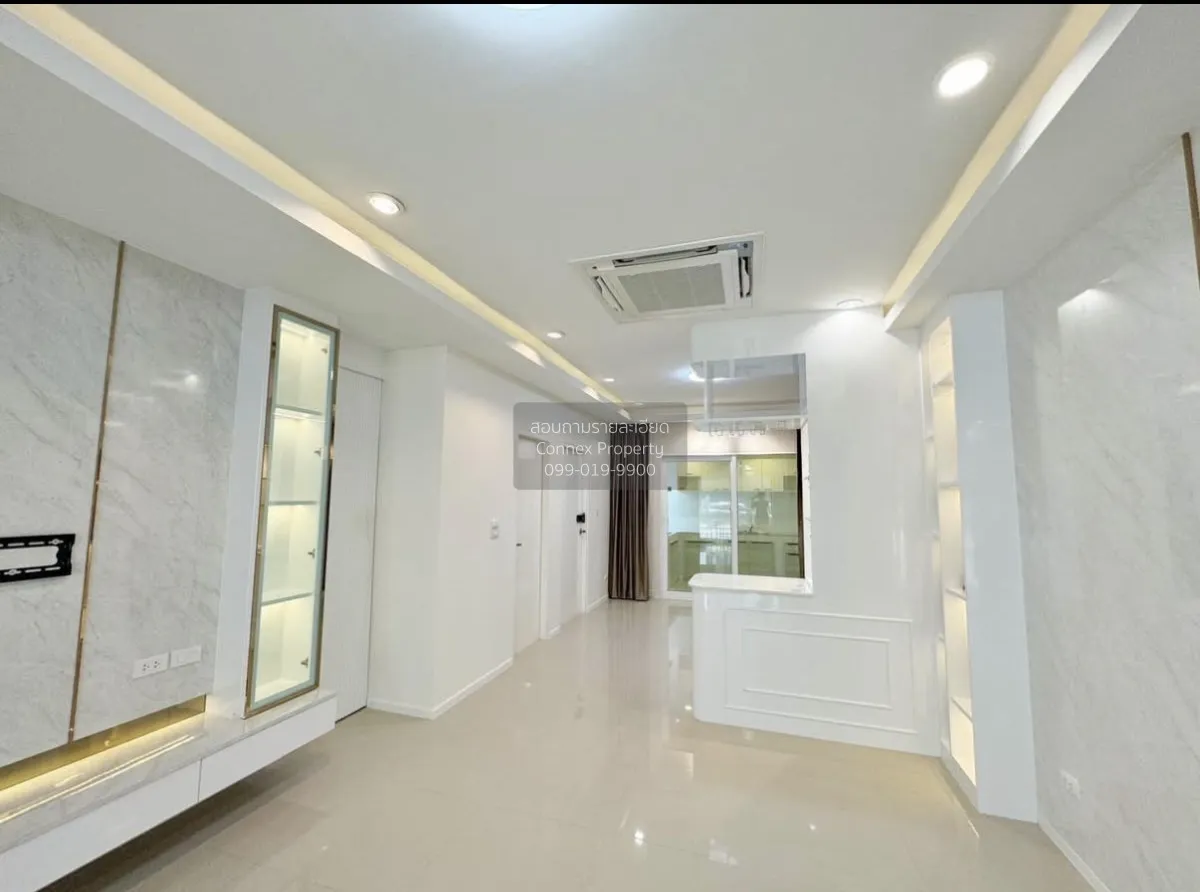 For Sale House , Baan Klang Muang Suanluang , corner unit , wide 