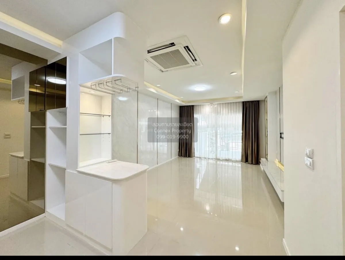 For Sale House , Baan Klang Muang Suanluang , corner unit , wide 