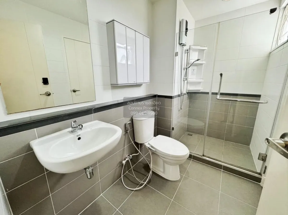 For Sale House , Baan Klang Muang Suanluang , corner unit , wide 