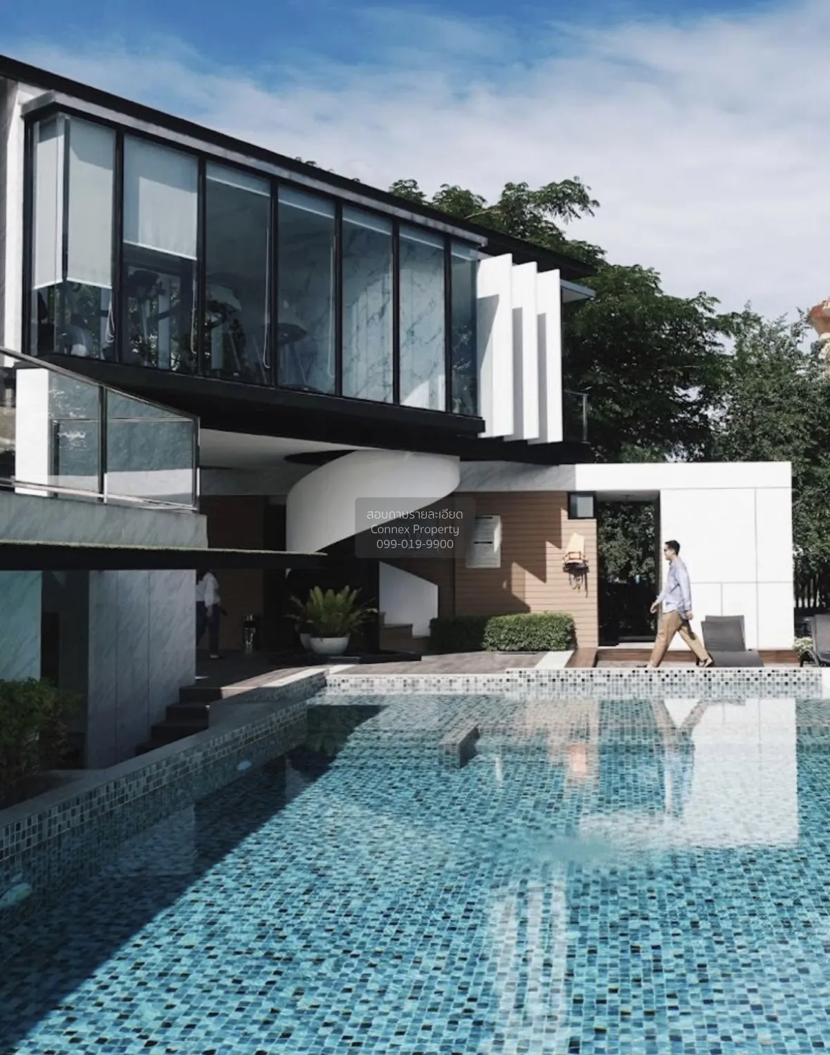 For Sale House , Baan Klang Muang Suanluang , corner unit , wide 