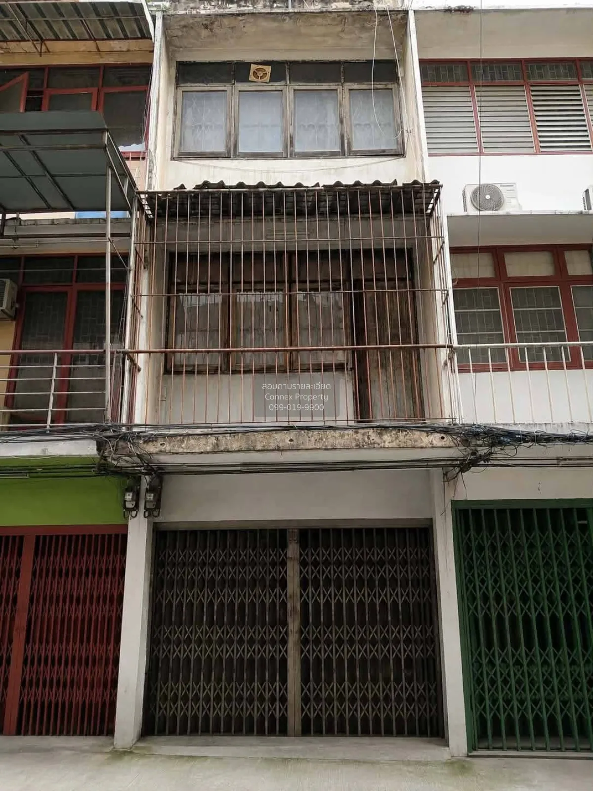 For Sale 3.5-Storey Commercial Building for Sale, Soi Wat Borom N 1