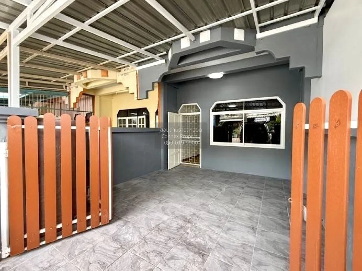 For Sale Townhouse/Townhome  , PS Villa , newly renovated , MRT-L 2