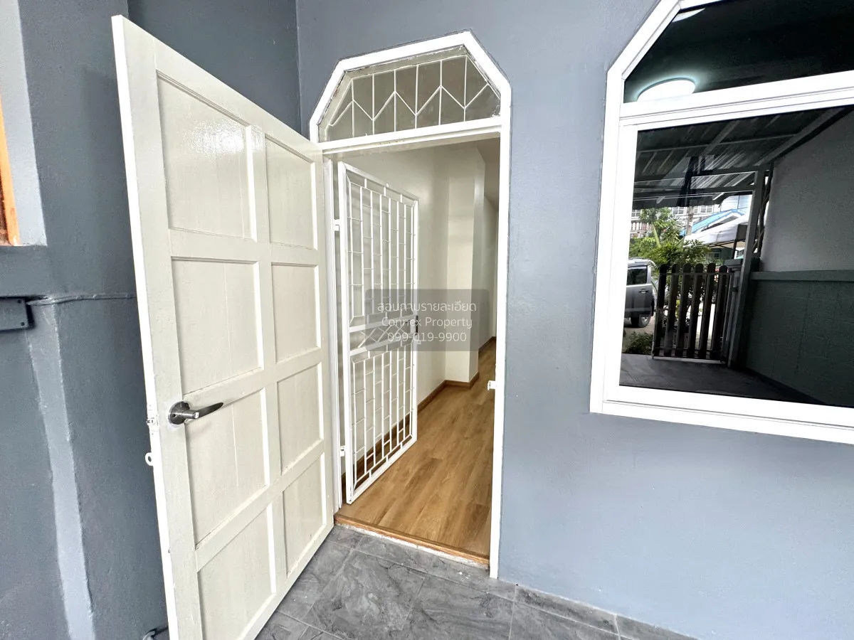 For Sale Townhouse/Townhome  , PS Villa , newly renovated , MRT-L 4