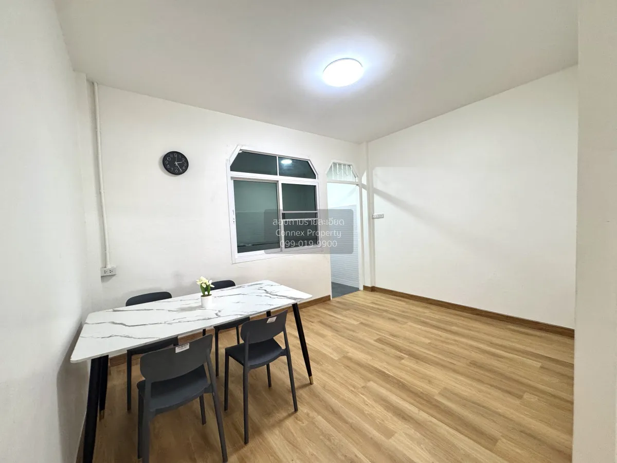 For Sale Townhouse/Townhome  , PS Villa , newly renovated , MRT-L