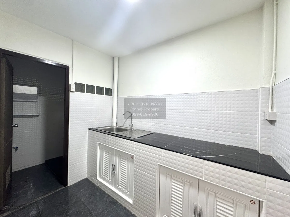 For Sale Townhouse/Townhome  , PS Villa , newly renovated , MRT-L