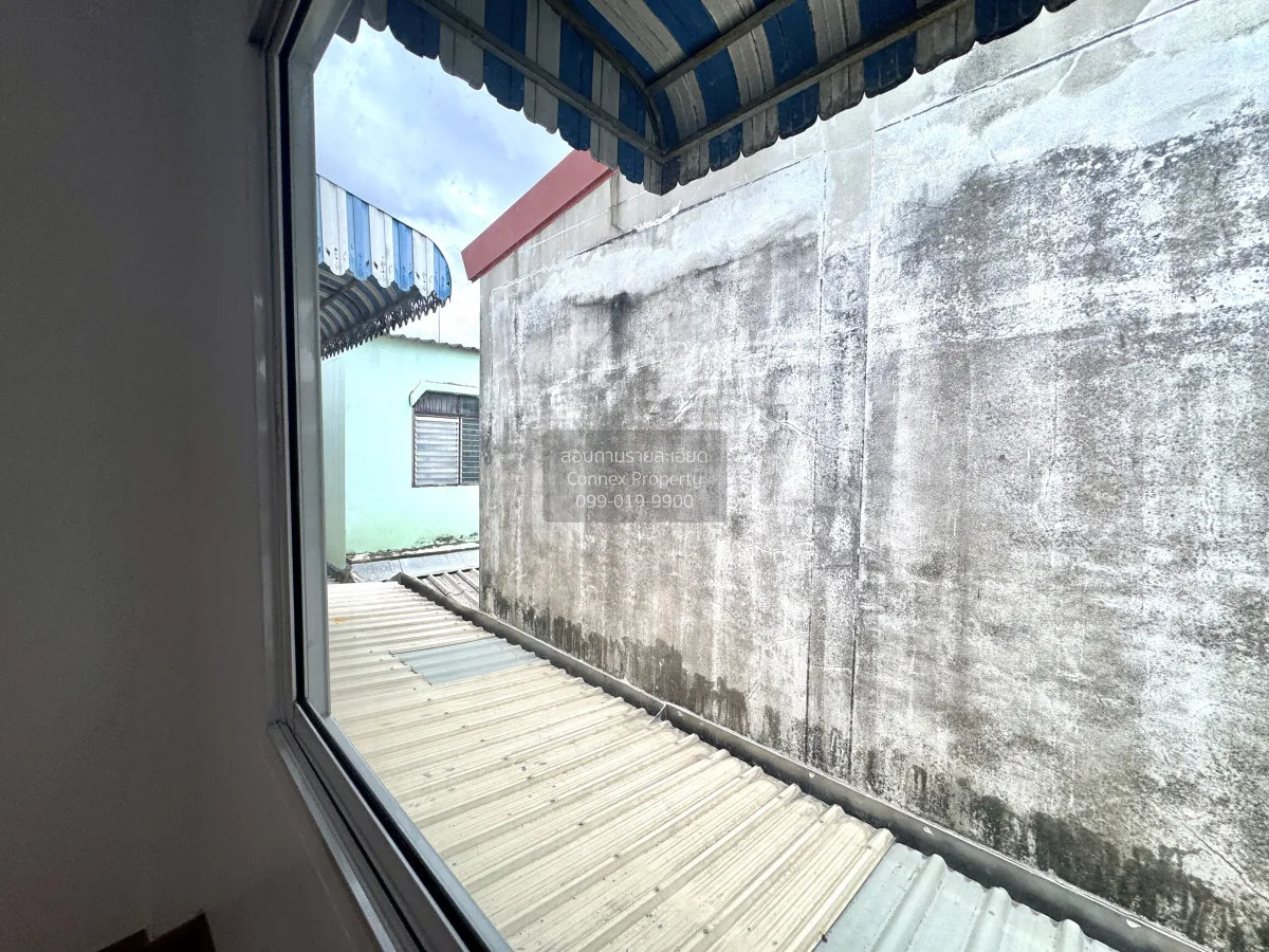 For Sale Townhouse/Townhome  , PS Villa , newly renovated , MRT-L
