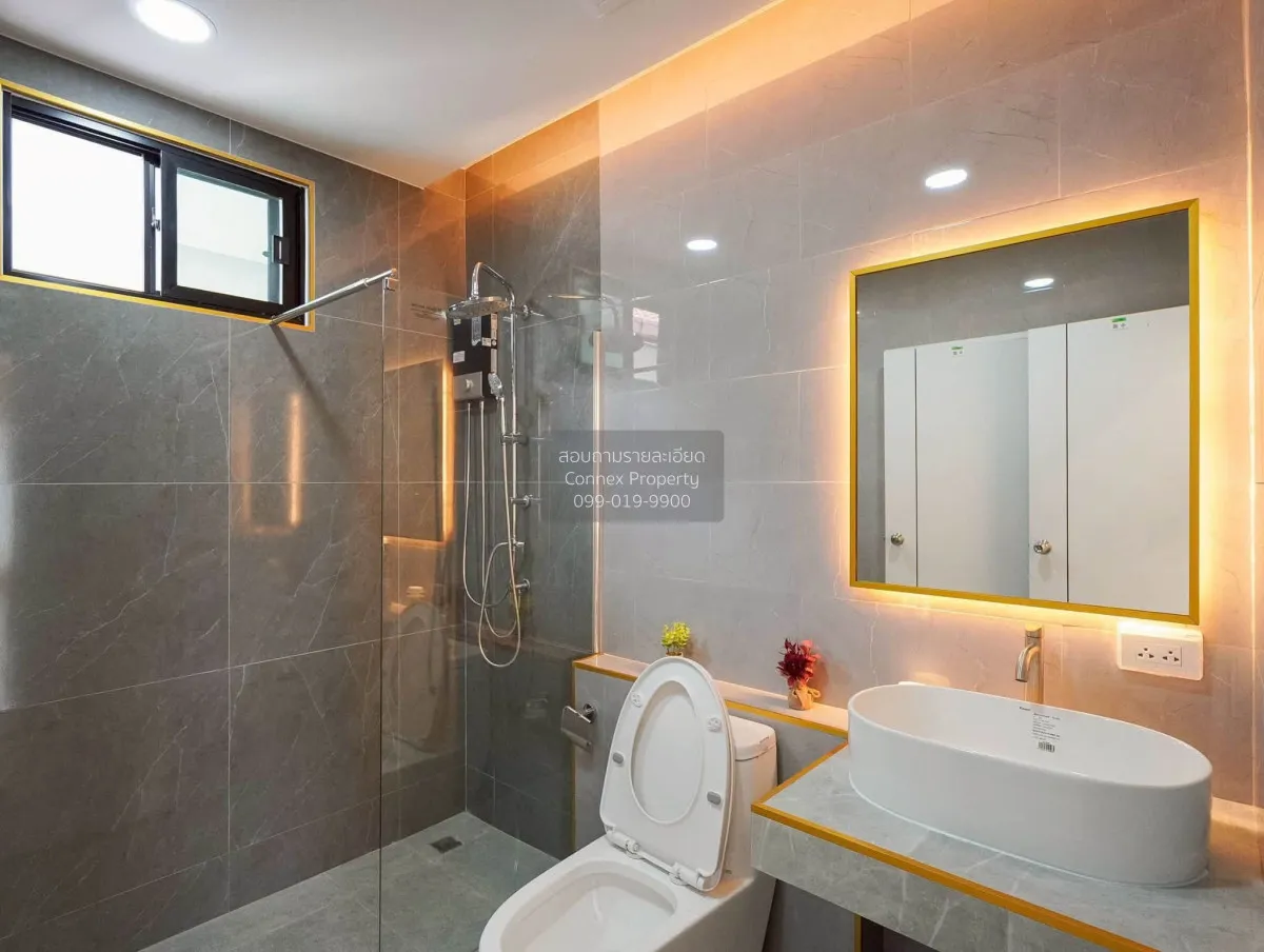 For Sale House , Eakmongkol 4 , Mueang Phata , Bang Lamung , Chon