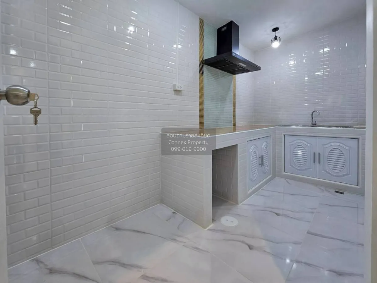 For Sale Townhouse/Townhome  , Baan Buathong 4 Baan Kluay-Sai Noi