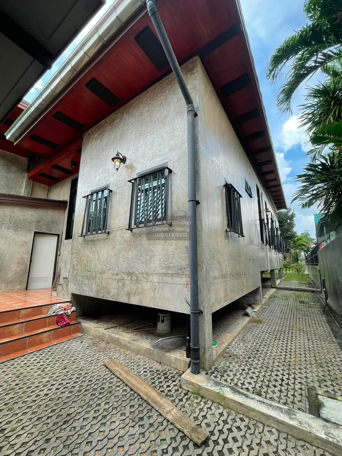 For Sale A house built entirely of red bricks in Na Jomtien. , Na 4