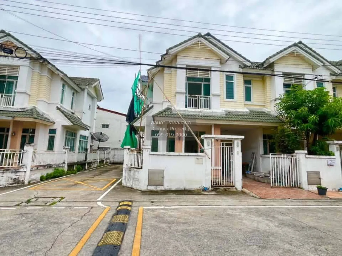For Sale Townhouse/Townhome  , Baan Siraphat 2 , corner unit , ne 1