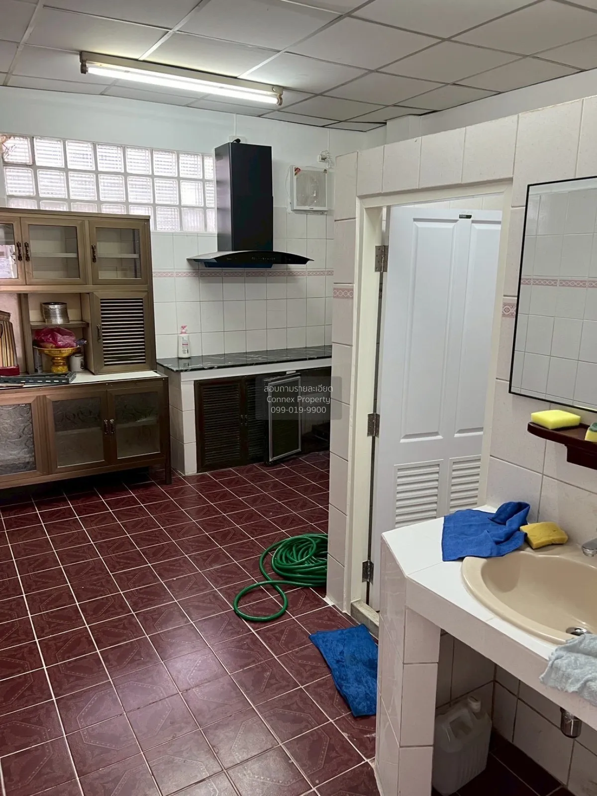 For Rent Townhouse/Townhome  , Atsawin Garden , newly renovated ,