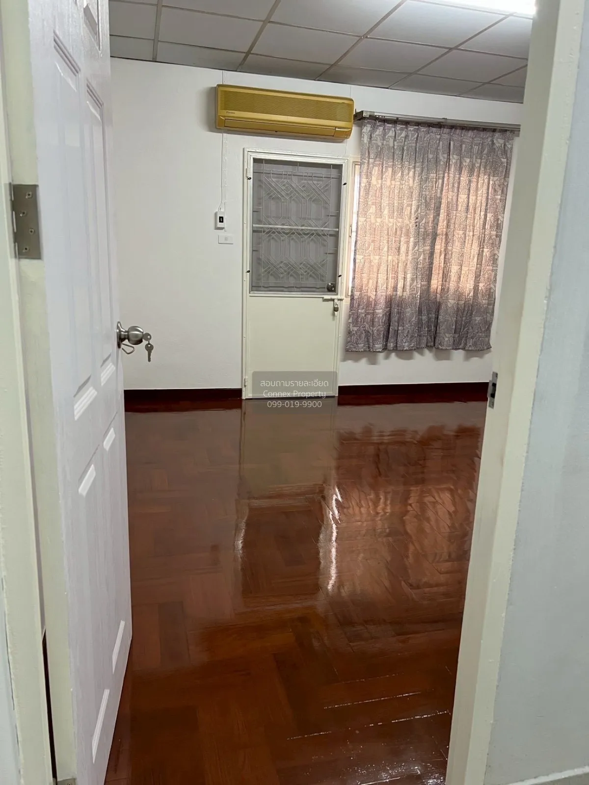 For Rent Townhouse/Townhome  , Atsawin Garden , newly renovated ,