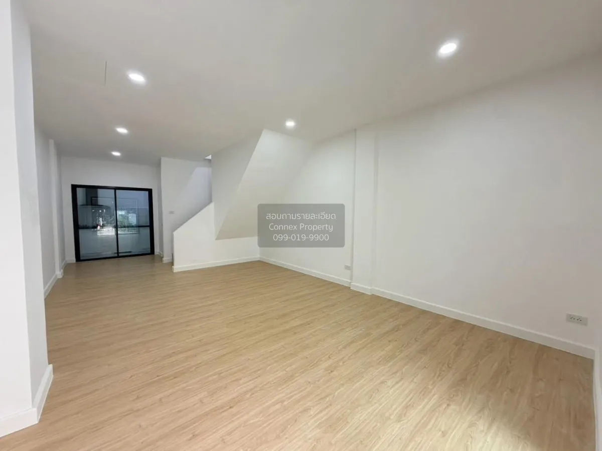 For Sale Townhouse/Townhome  , Sinthawee Grand Village , newly re 4