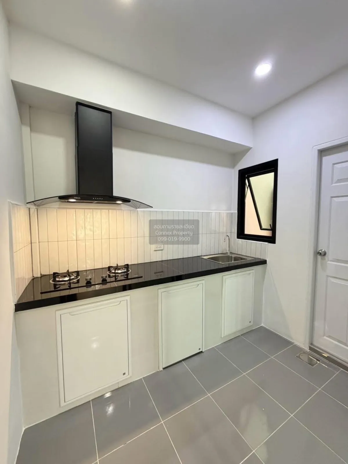 For Sale Townhouse/Townhome  , Sinthawee Grand Village , newly re