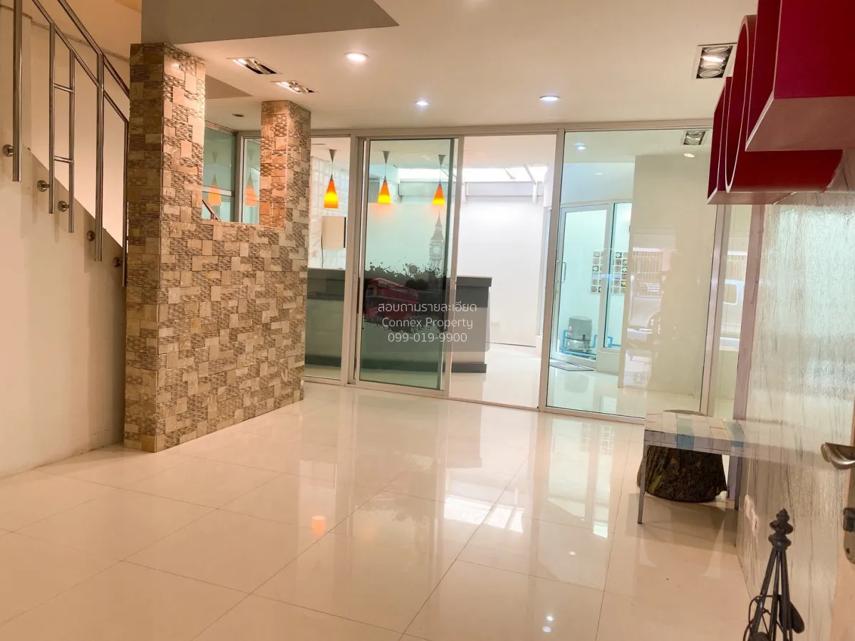 ขายทาวน์เฮ้าส์/ทาวน์โฮม  เมอริท เพลส ลาดพร้าว 87 รีโนเวทใหม่ คลอง