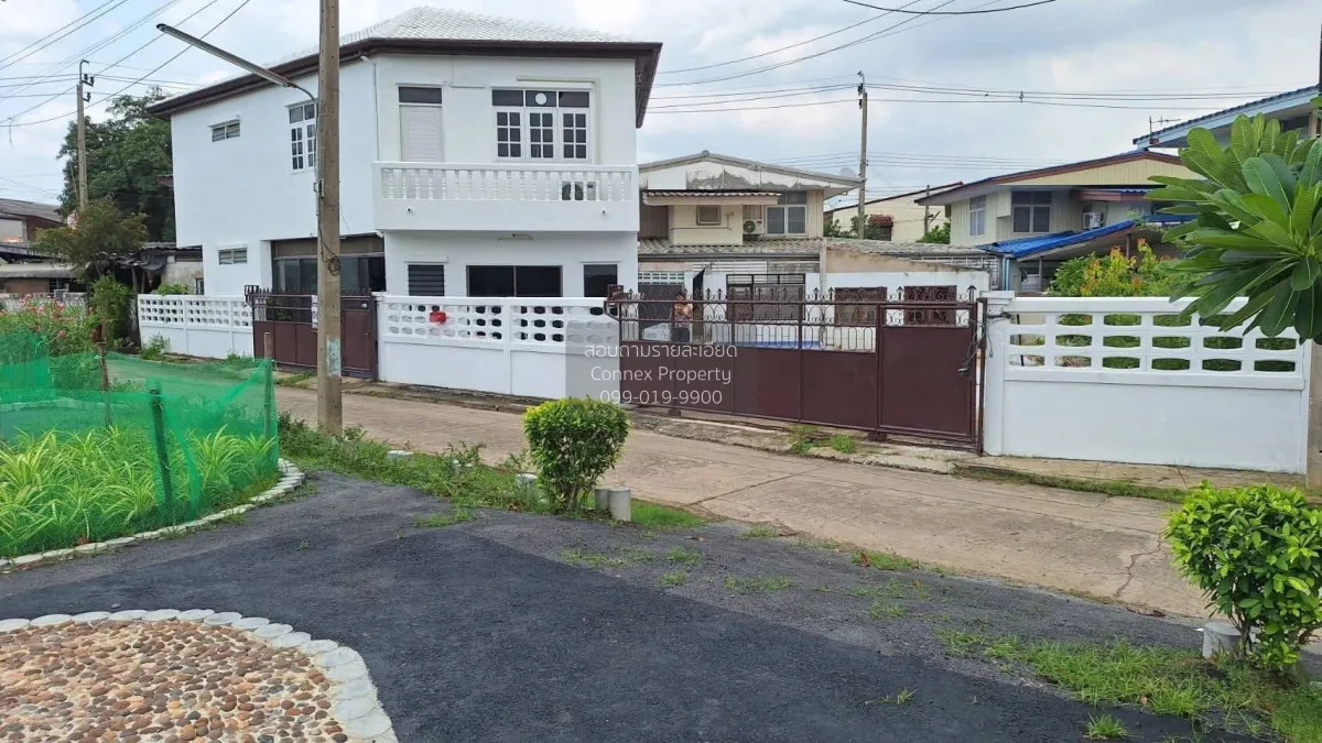 For Sale Thai teyin Village,Vibhavadi Rangsit  80 , corner unit , 1