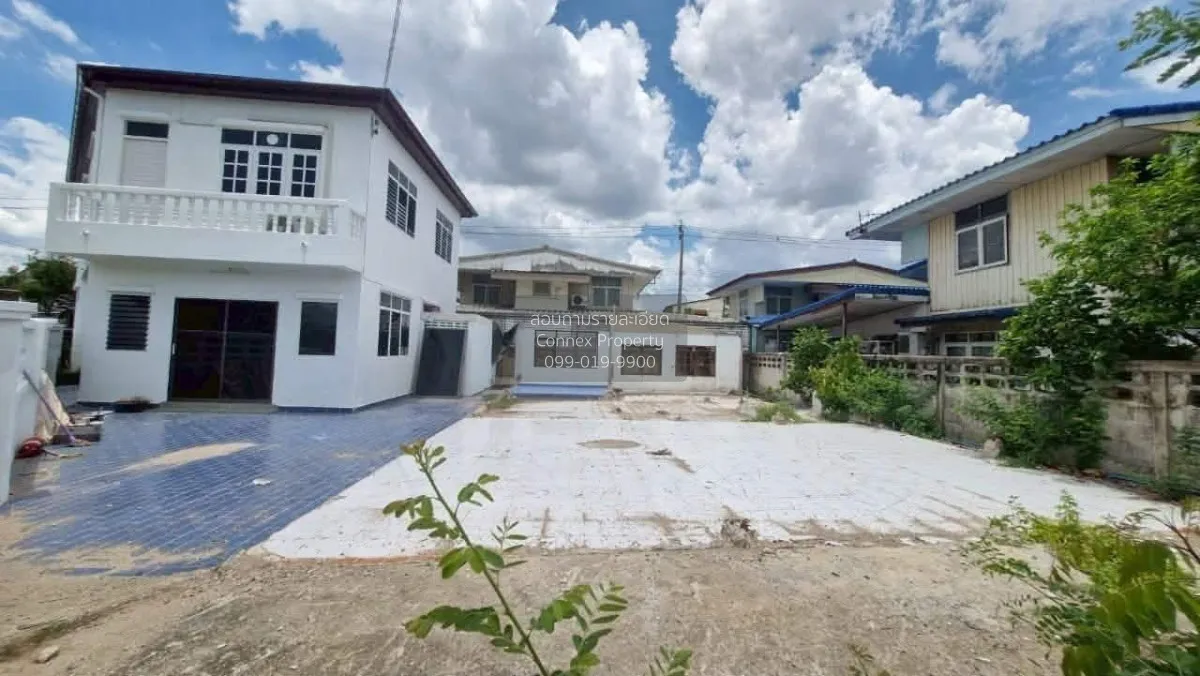 For Sale Thai teyin Village,Vibhavadi Rangsit  80 , corner unit ,