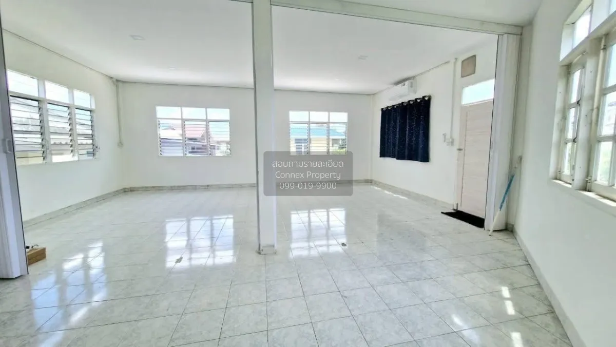 For Sale Thai teyin Village,Vibhavadi Rangsit  80 , corner unit ,