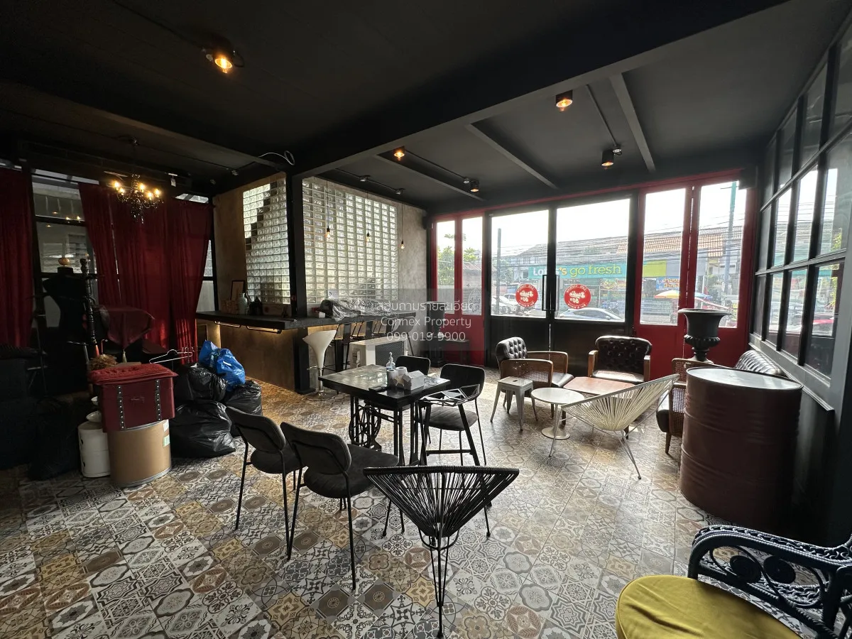 For Sale Commercial building with land, Ladprao 80. , Wang Thong  4