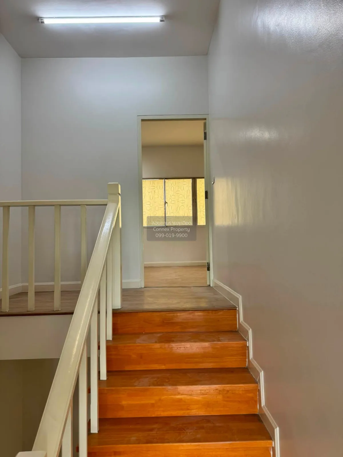 For Rent [For Rent] 3.5-Story Townhome in a Prime Location, Along