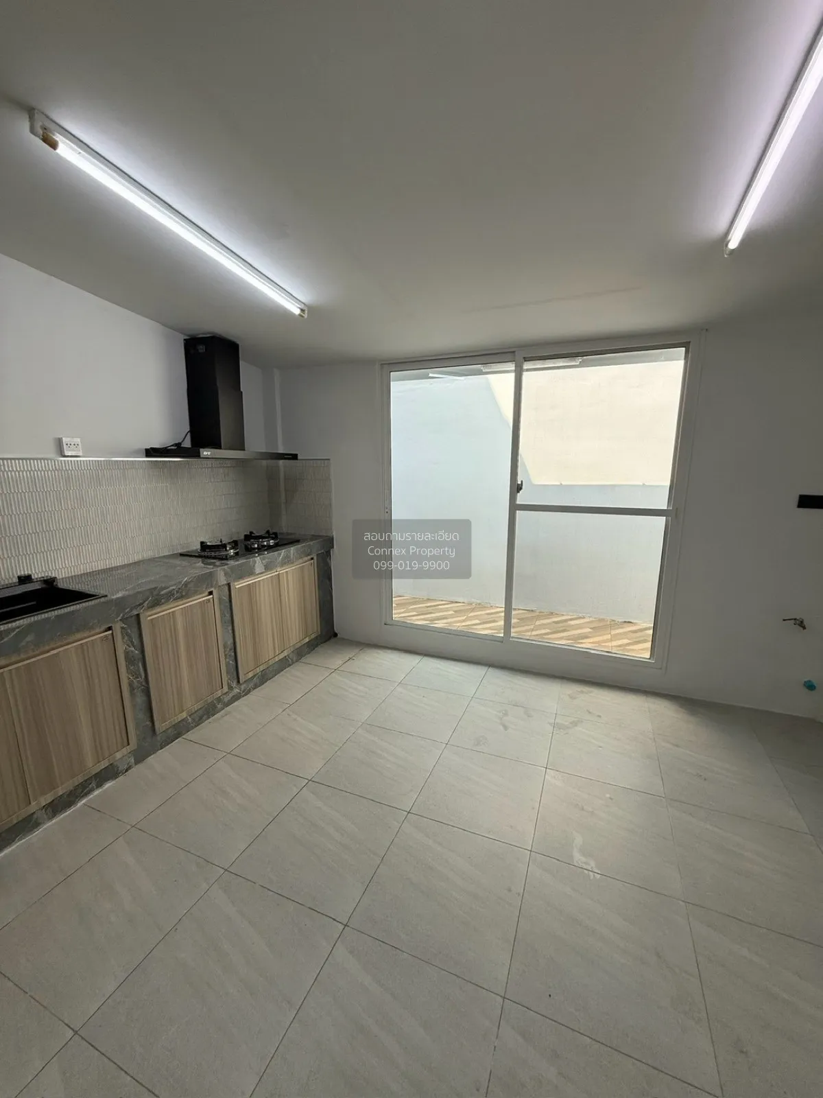 For Sale Townhouse/Townhome  , Charan Villa 1 , Bang Khun Si , Ba