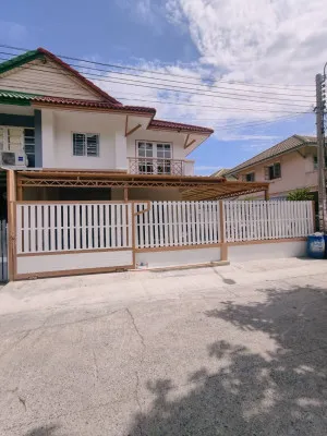 2-Storey Semi-Detached House for Sale – Baan Pruksa 15, Bang Pu, Phraeksa Mai, Samut Prakan CX-170131