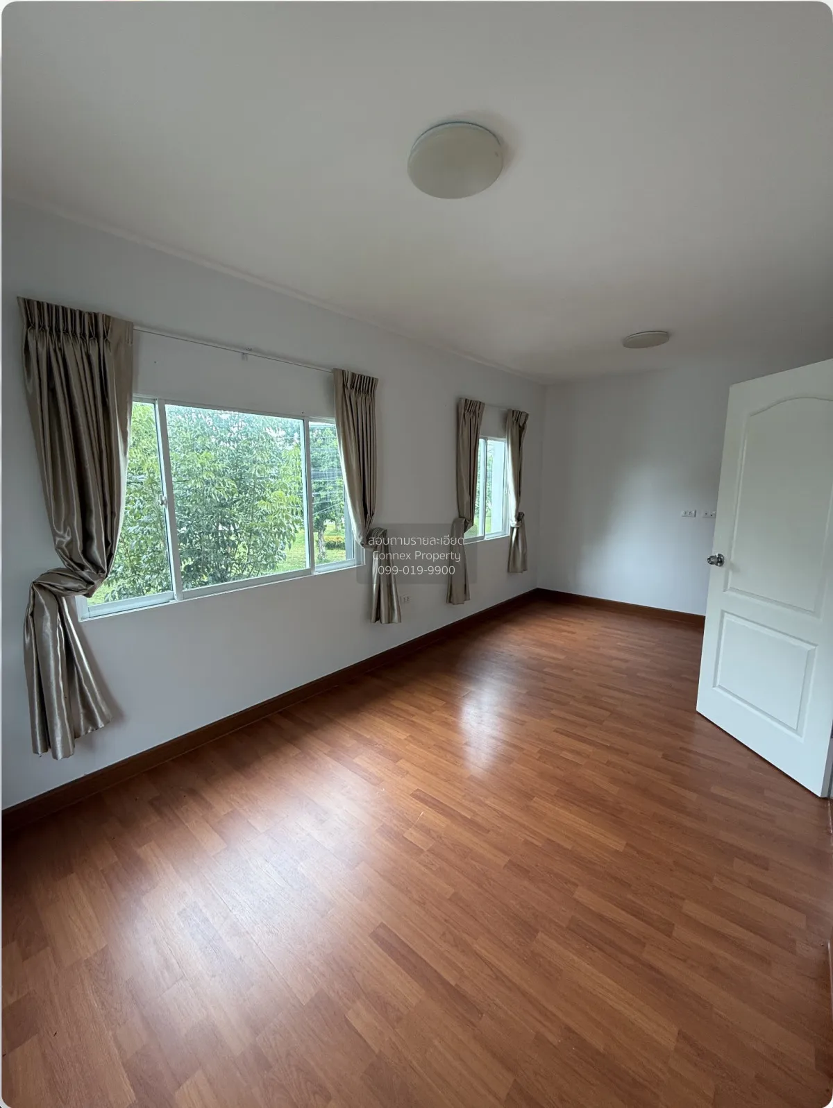 For Sale House , Lalin Town Lio Lumlukka Klong 4 - 5 , Lat Sawai 