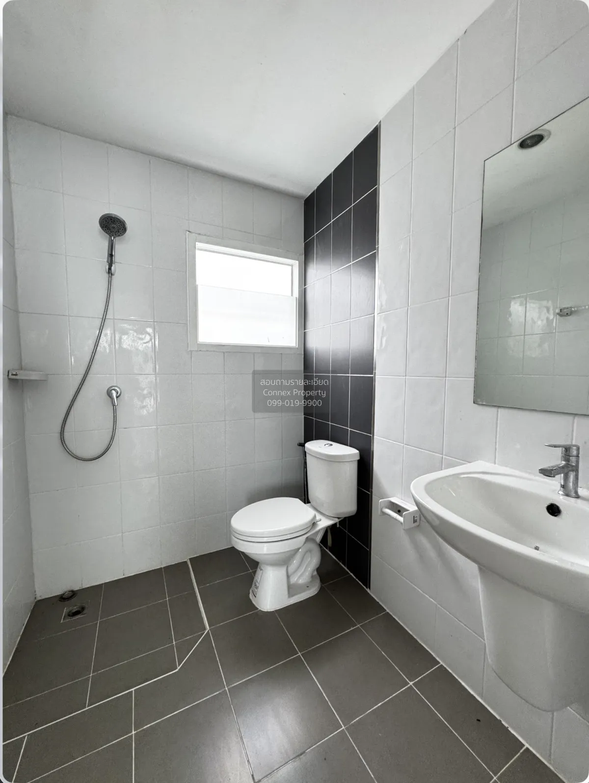 For Sale House , Lalin Town Lio Lumlukka Klong 4 - 5 , Lat Sawai 
