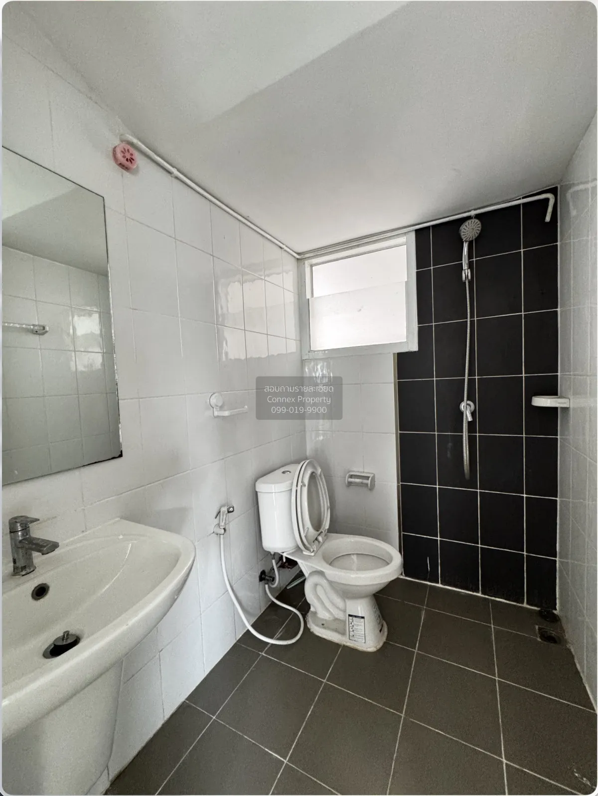 For Sale House , Lalin Town Lio Lumlukka Klong 4 - 5 , Lat Sawai 