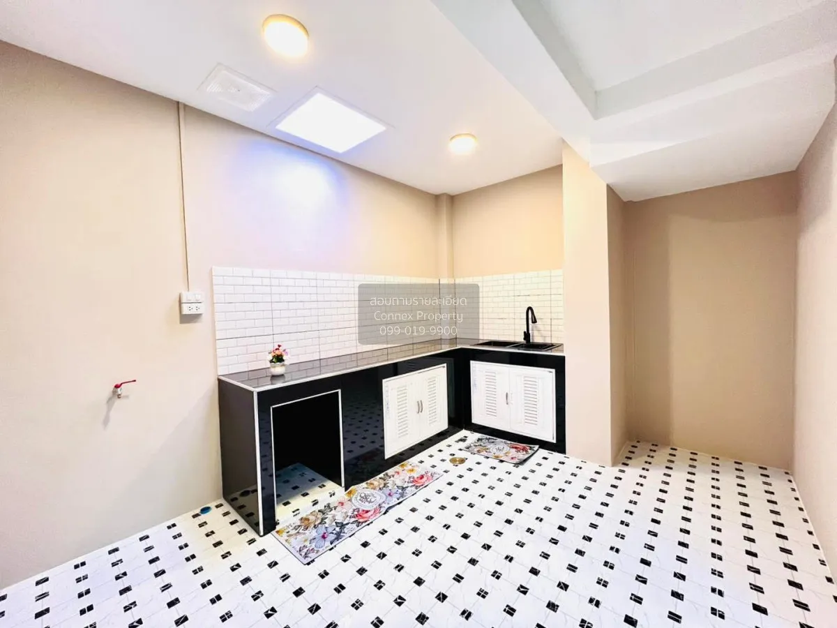 For Sale Townhouse/Townhome  , Baan Prapin 3 , newly renovated , 