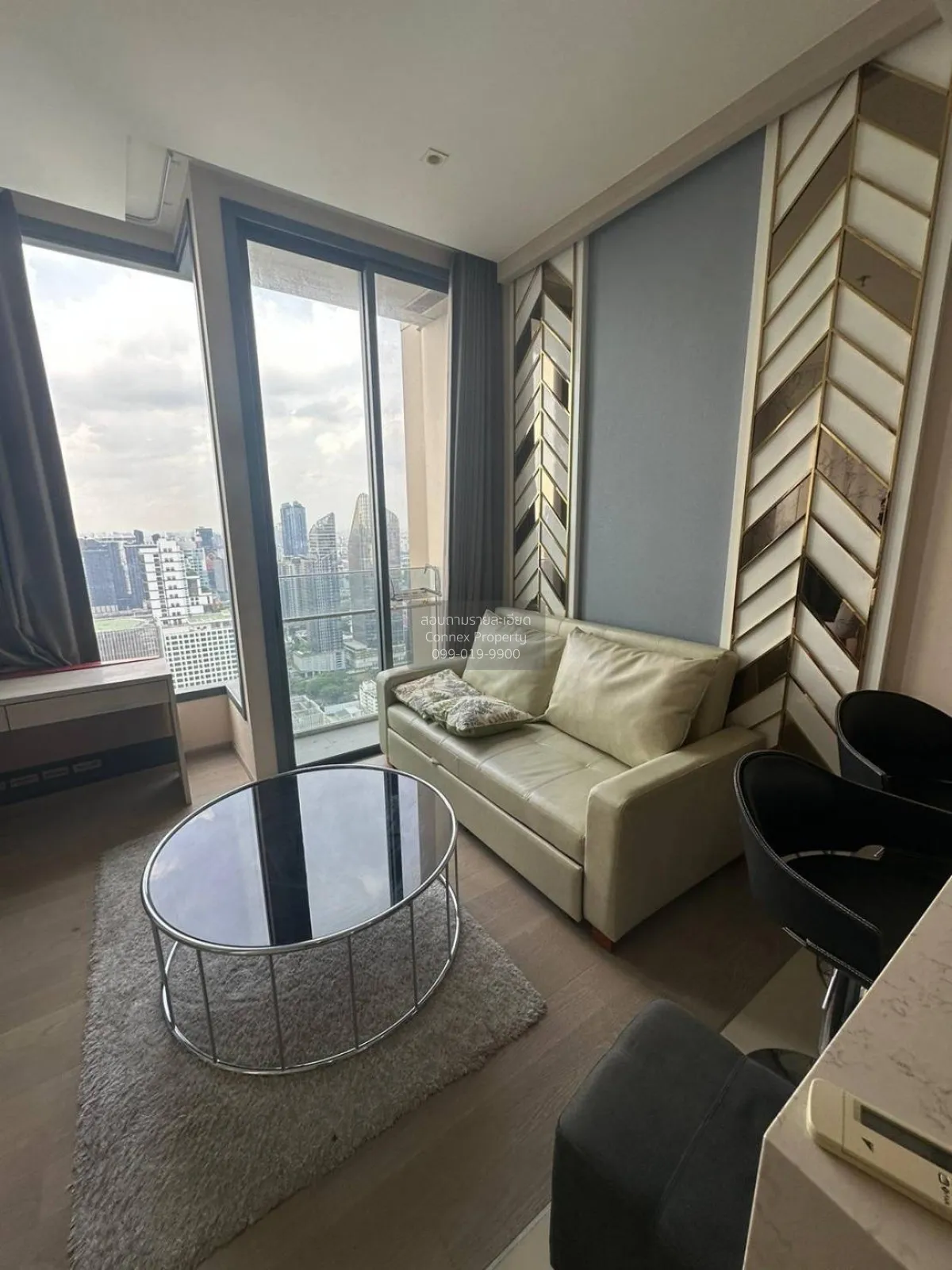 For Rent Condo , The Esse Asoke , high floor , BTS-Asok , Khlong 
