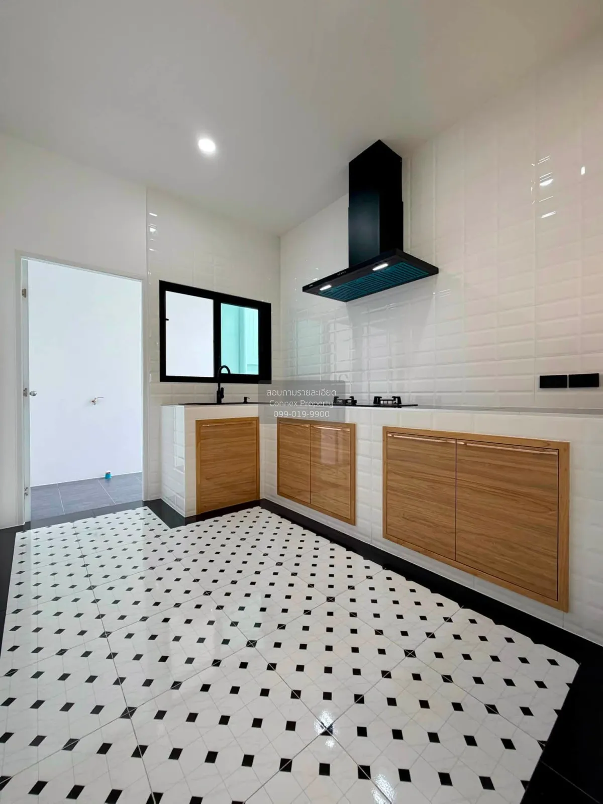 For Sale Townhouse/Townhome  , Dusit Buri - Phuket , Ratsada , Mu