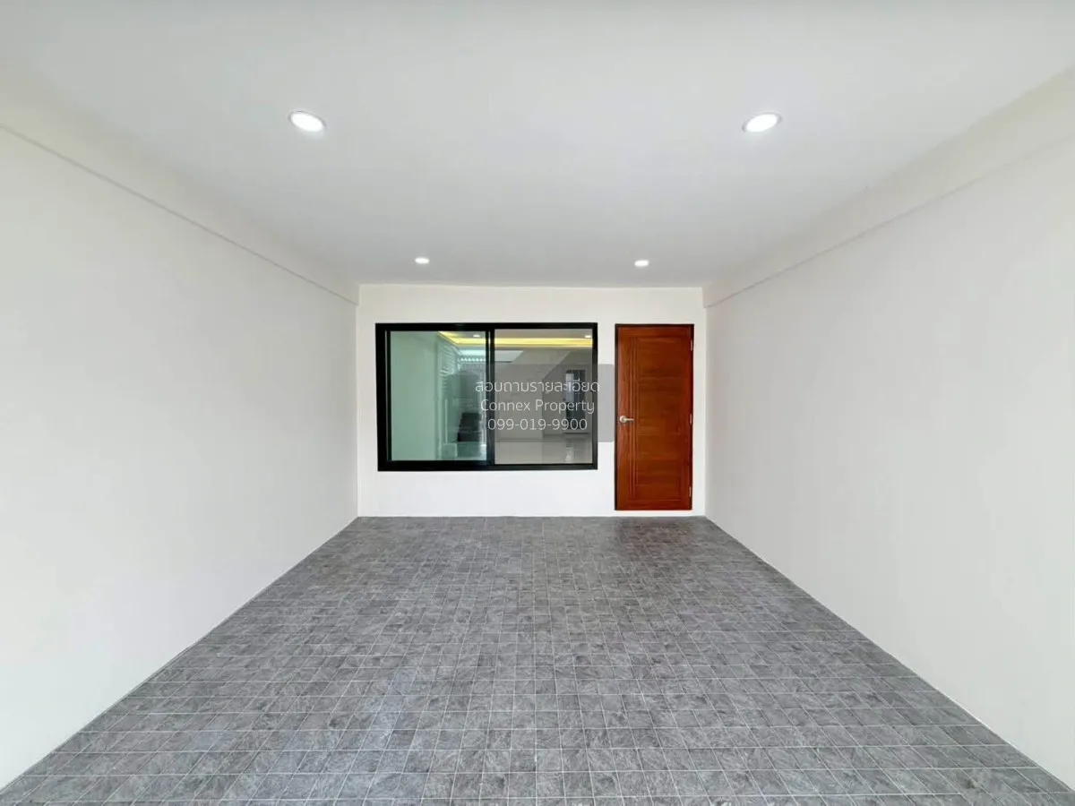 ขายบ้าน  บ้านอมรพันธ์ 9 หน้ากว้าง รีโนเวทใหม่ ลาดพร้าว เขต ลาดพร้