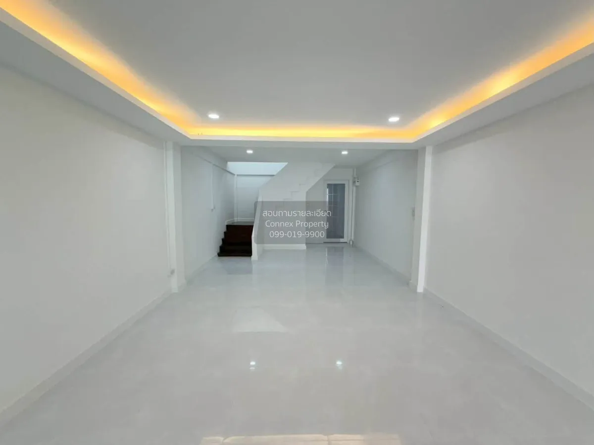 ขายบ้าน  บ้านอมรพันธ์ 9 หน้ากว้าง รีโนเวทใหม่ ลาดพร้าว เขต ลาดพร้