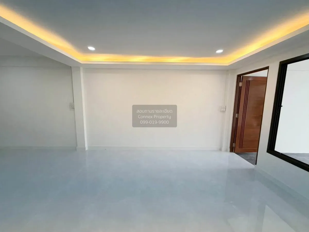 ขายบ้าน  บ้านอมรพันธ์ 9 หน้ากว้าง รีโนเวทใหม่ ลาดพร้าว เขต ลาดพร้