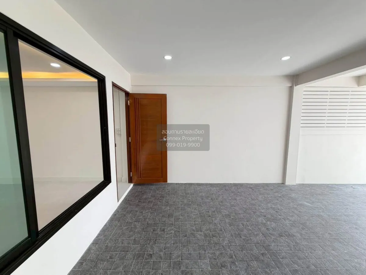 ขายบ้าน  บ้านอมรพันธ์ 9 หน้ากว้าง รีโนเวทใหม่ ลาดพร้าว เขต ลาดพร้