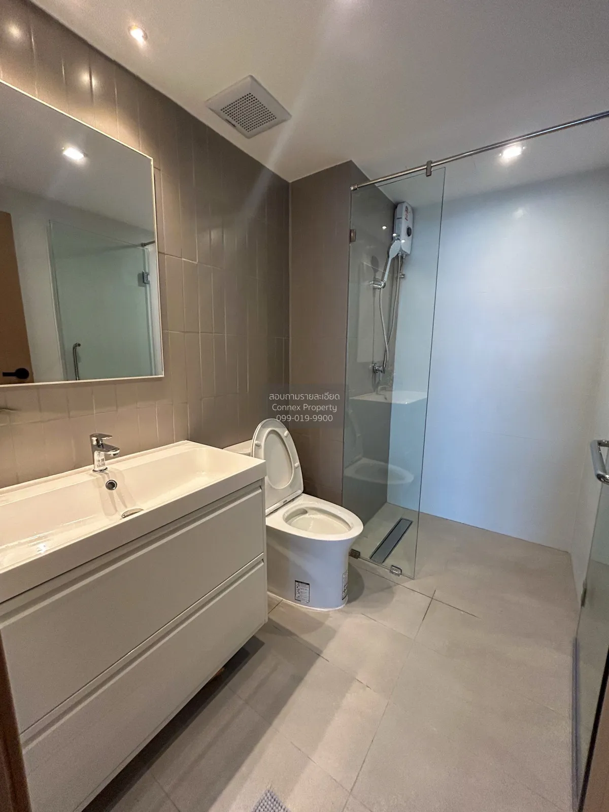 For Sale Condo , Flora Ville condo , nice view , high floor , cor